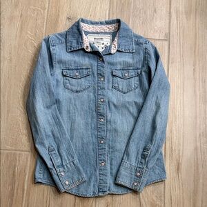 Mossimo Supply Co. Light Blue Denim Shirt Girls size M.  99% cotton